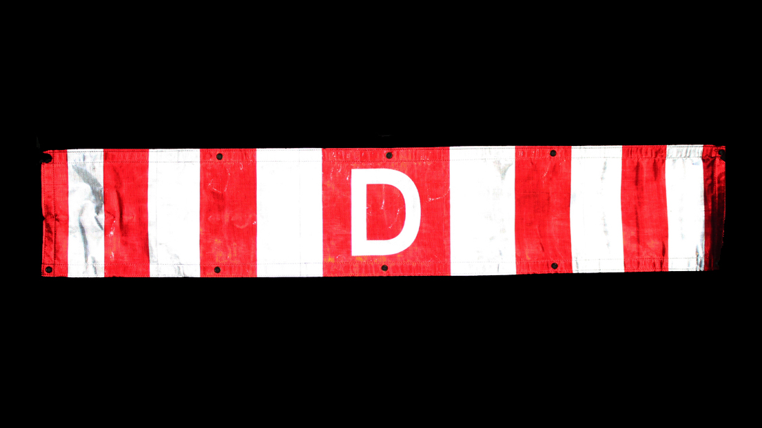 REFLECTIVE D BANNER - Image 2